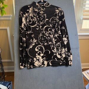 Elegant Black and White Patterned Women's Top by Chico’s Size 0